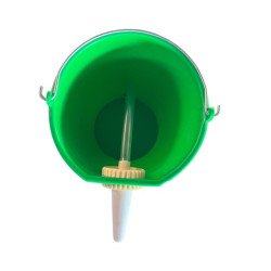 SECCHIO VERDE CON POPPATOIO PER VITELLI LT.12